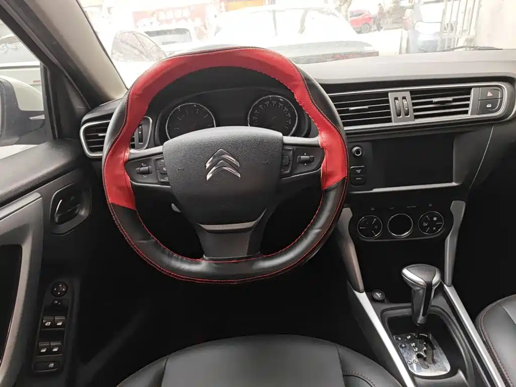 Citroen C3-XR — миниатюра 7