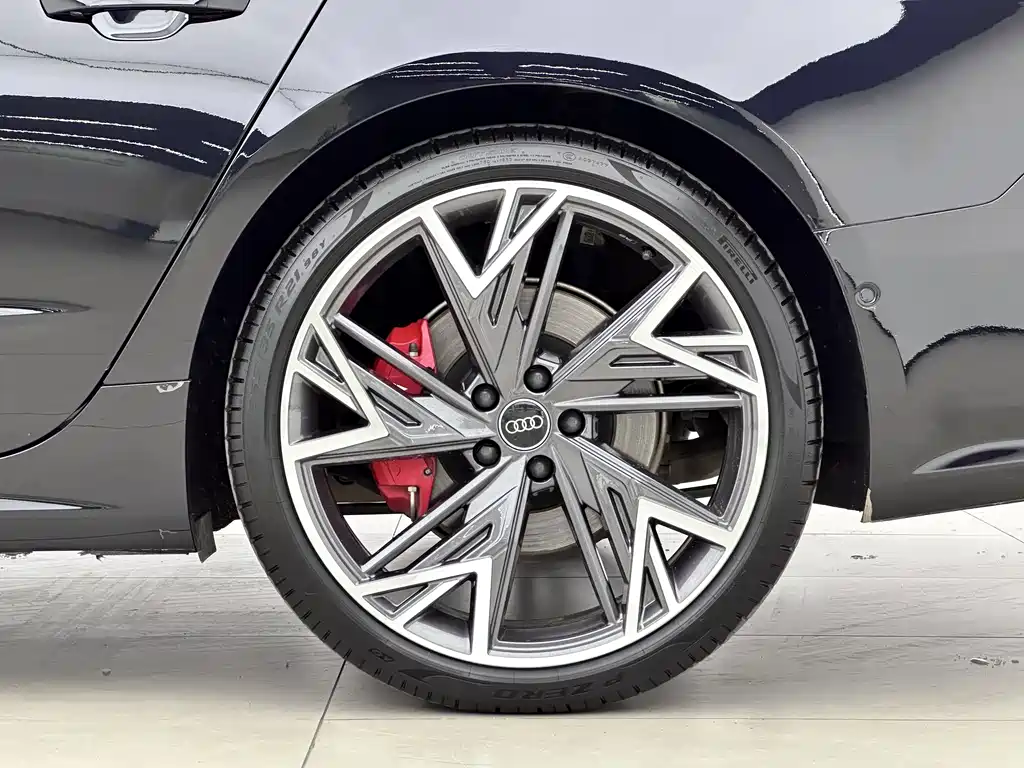 Audi A7L 2024 45 TFSI quattro S-line