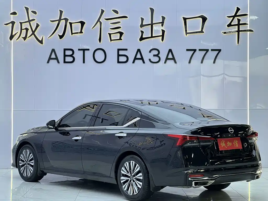 Nissan Teana — миниатюра 6