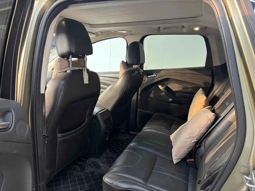 Ford Kuga — миниатюра 6