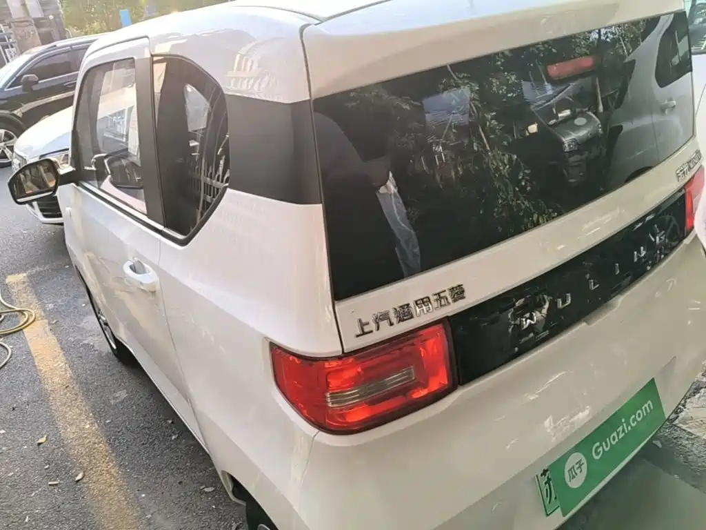 Wuling MINIEV — миниатюра 5
