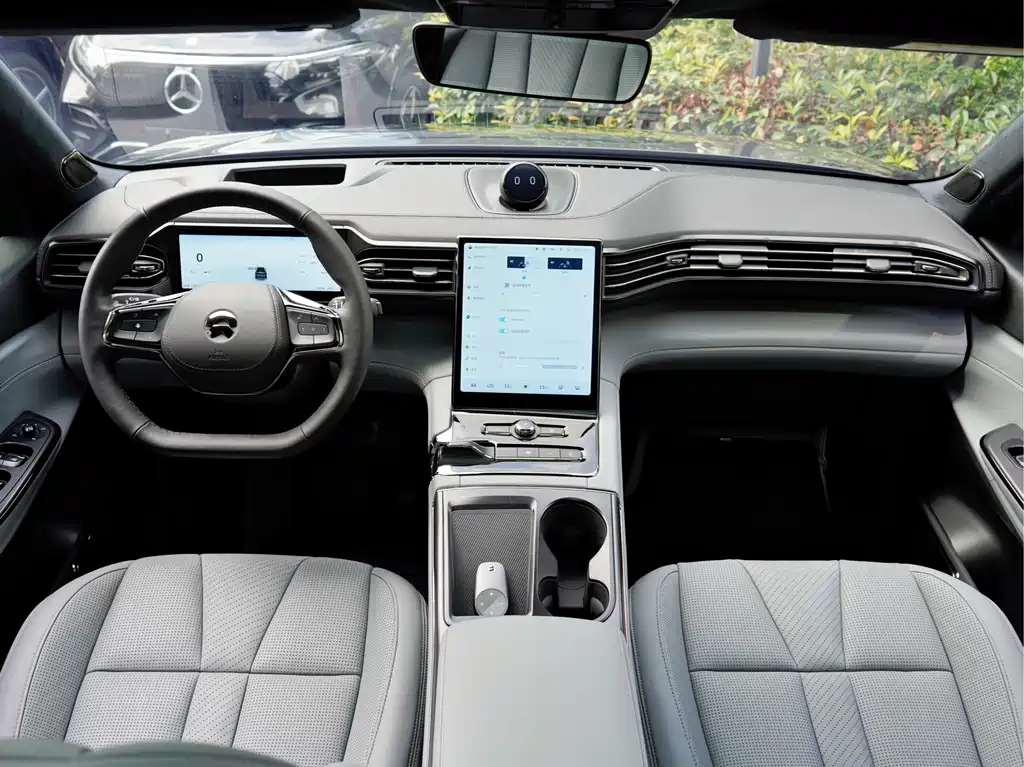 NIO ES8 — миниатюра 16