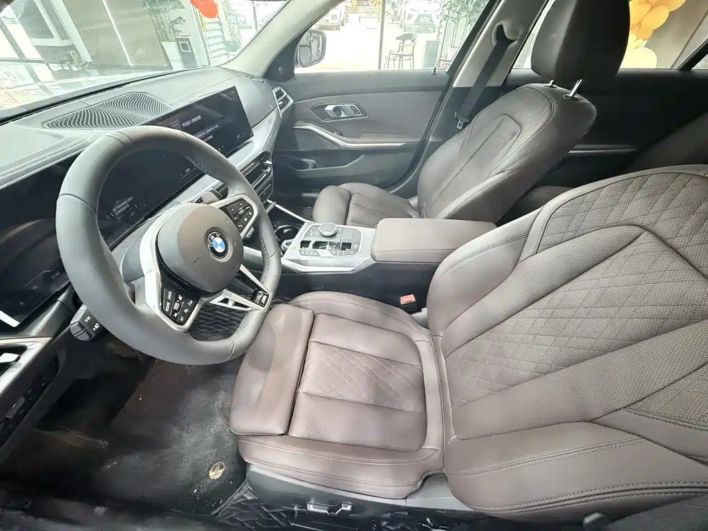 BMW 3 Series 3 2025 330Li M Sport