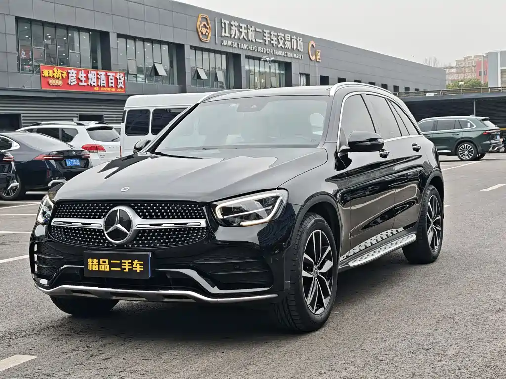 MERCEDES-BENZ GLC