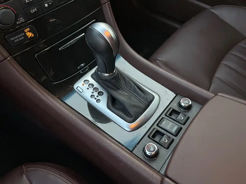 Infiniti QX50 (Import) — миниатюра 9