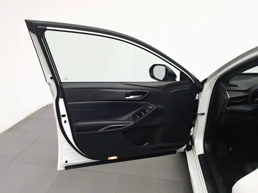Toyota Avalon — миниатюра 8