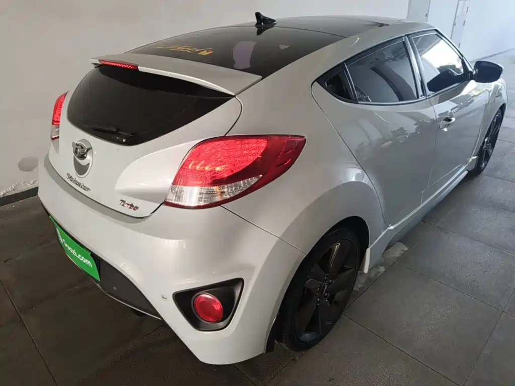 Hyundai Veloster — миниатюра 7