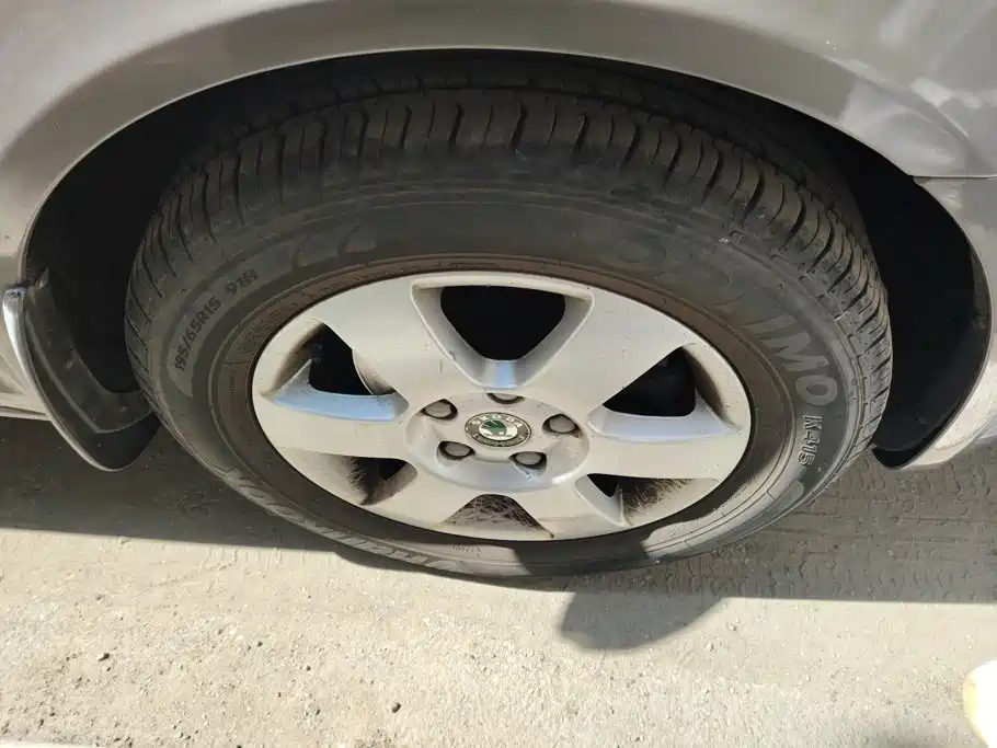 Skoda Octavia — миниатюра 6