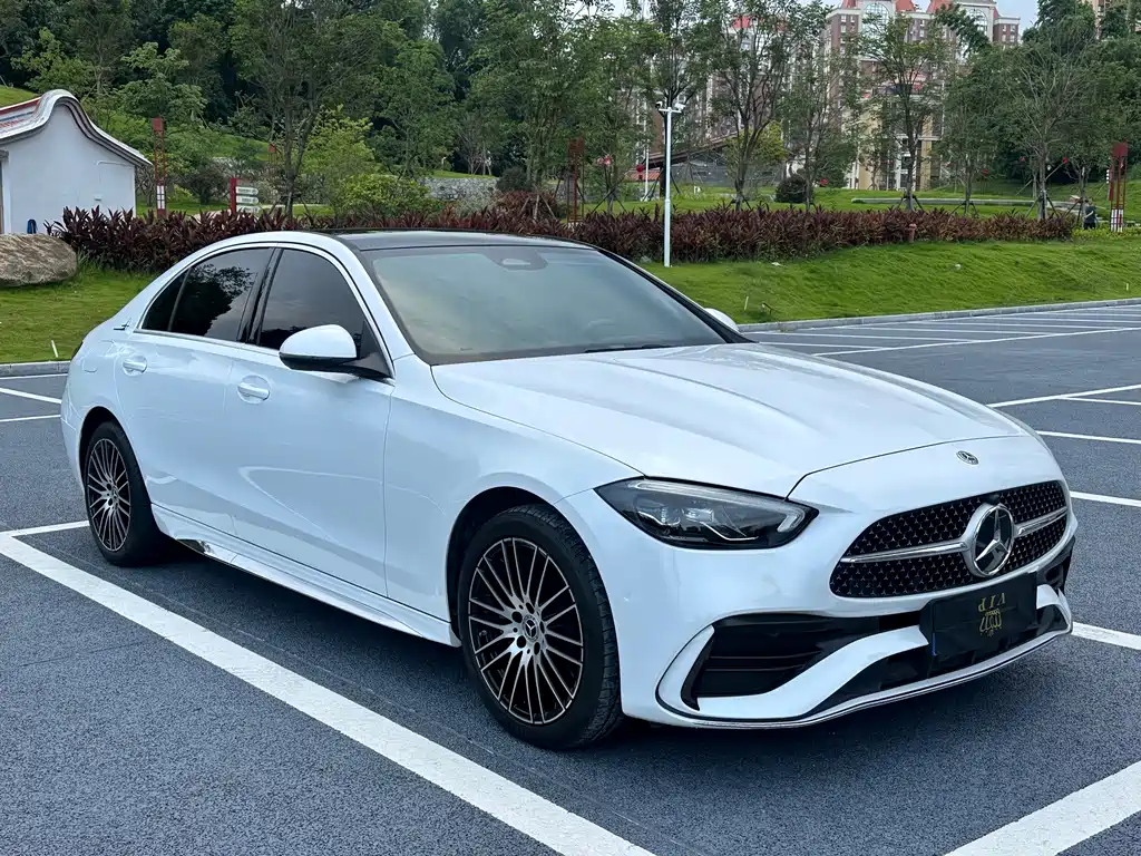Mercedes-Benz C-Class — миниатюра 3