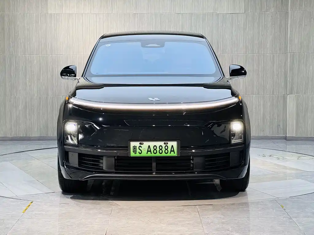 Li Auto L8 2024 Pro