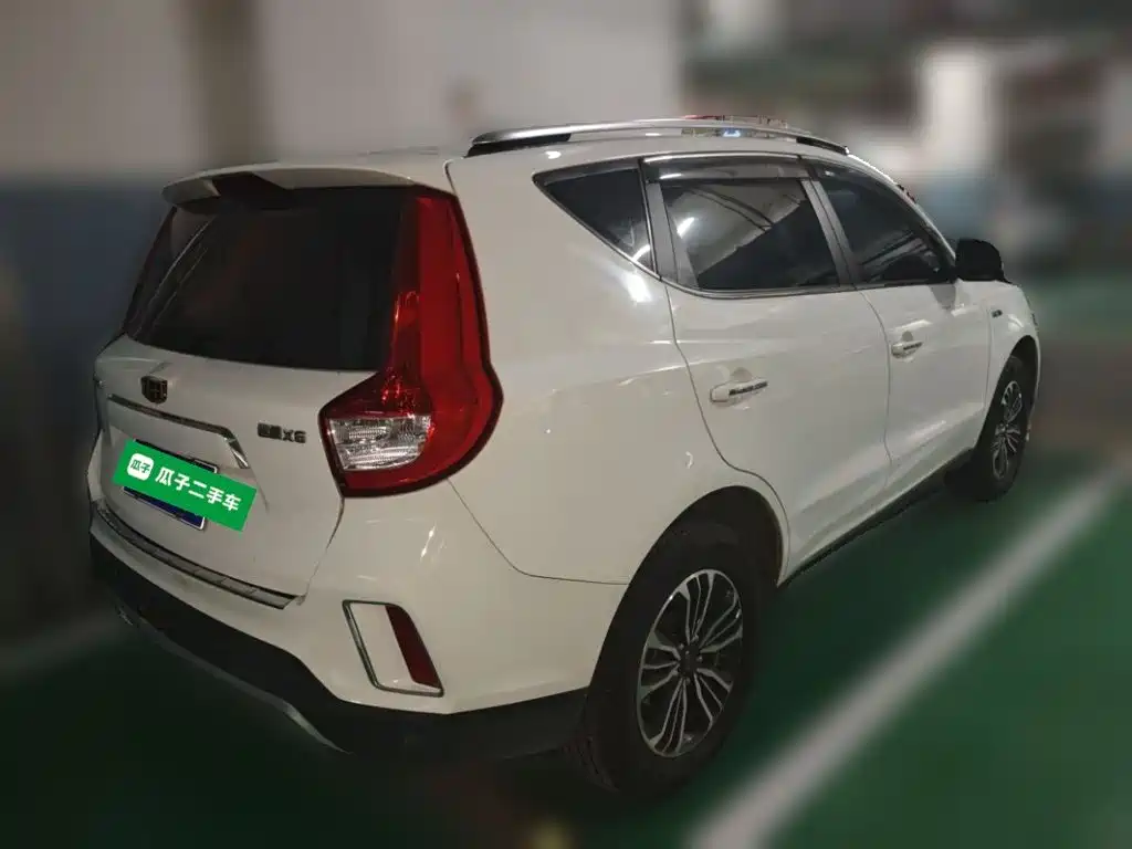 Geely Vision X6 — миниатюра 6