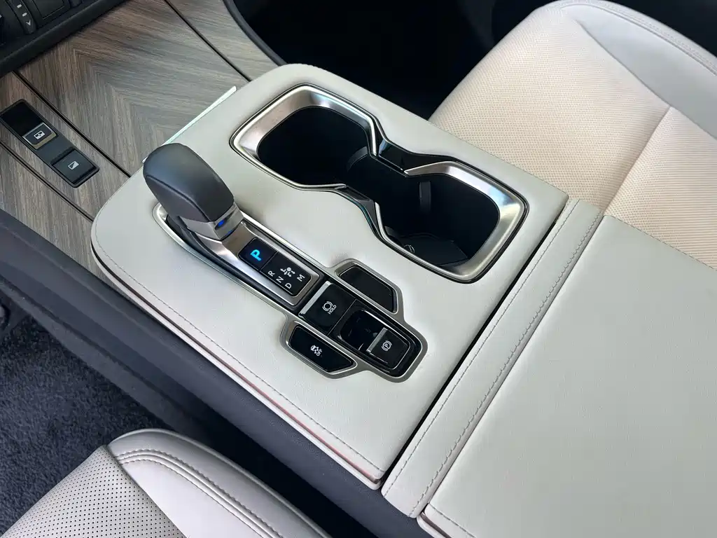 Lexus LM — фотографии объявления, Фото 5