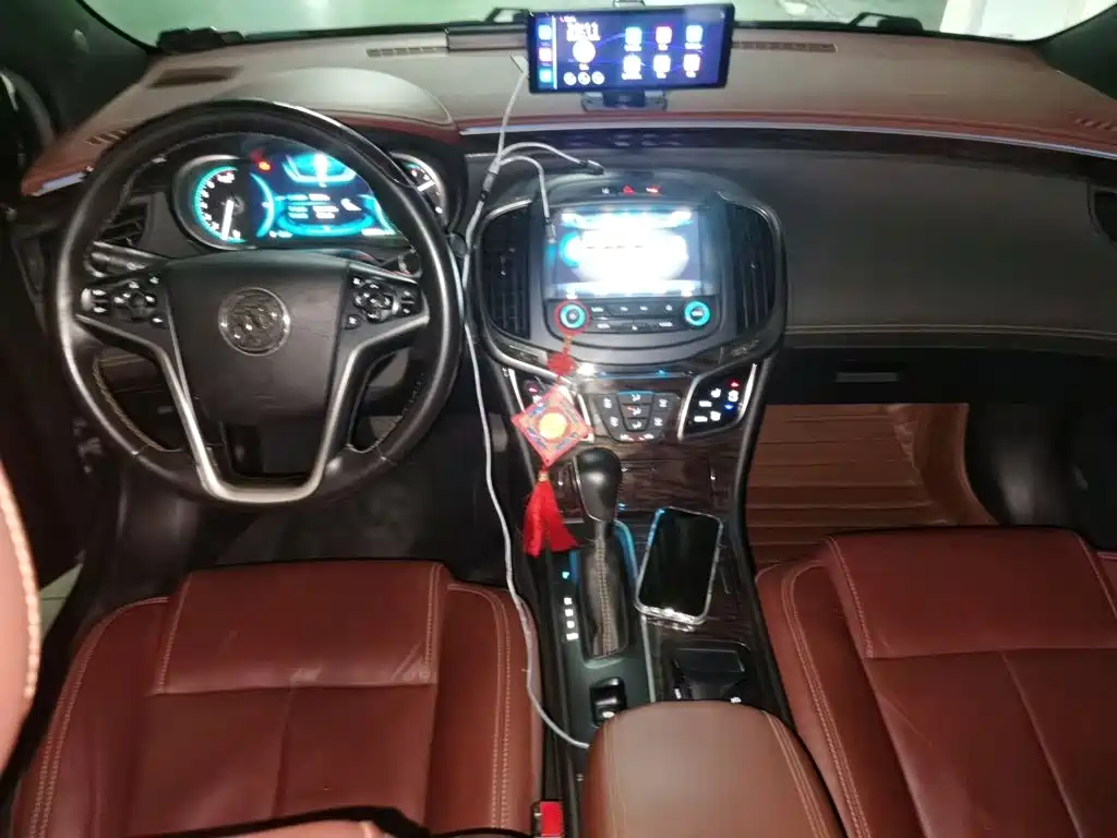 Buick LaCrosse — миниатюра 13