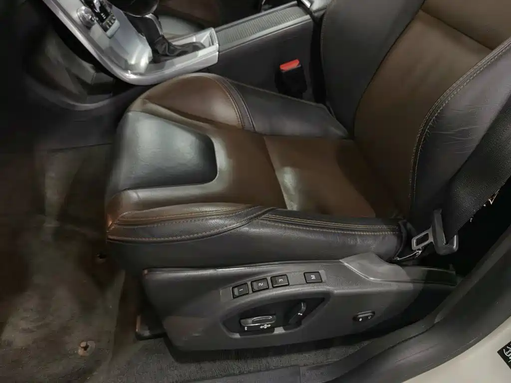 Volvo XC60 — миниатюра 20