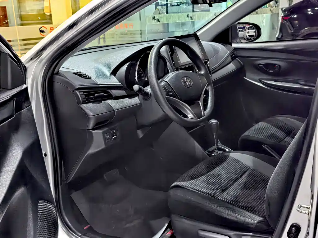 Toyota Vios — миниатюра 4