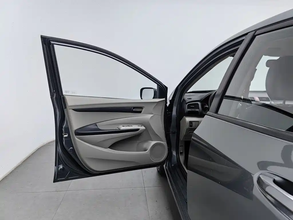 Honda City Classic — миниатюра 8