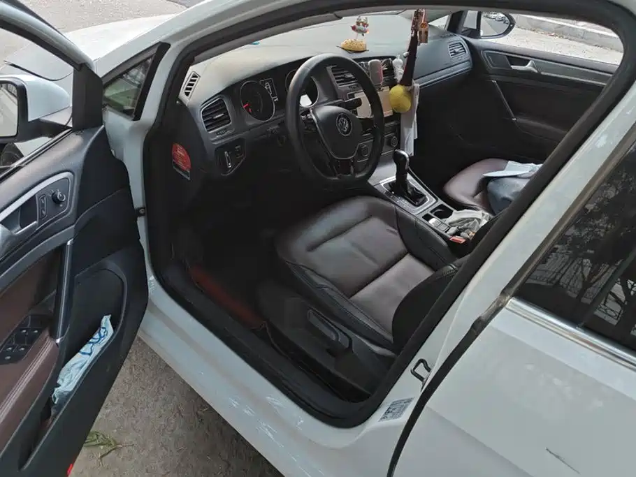 Volkswagen Golf — миниатюра 9