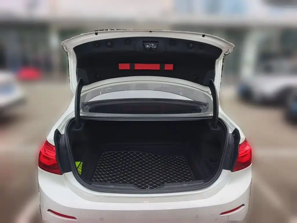 BMW 1 Series — миниатюра 10