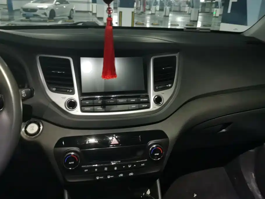 Hyundai Tucson — миниатюра 13