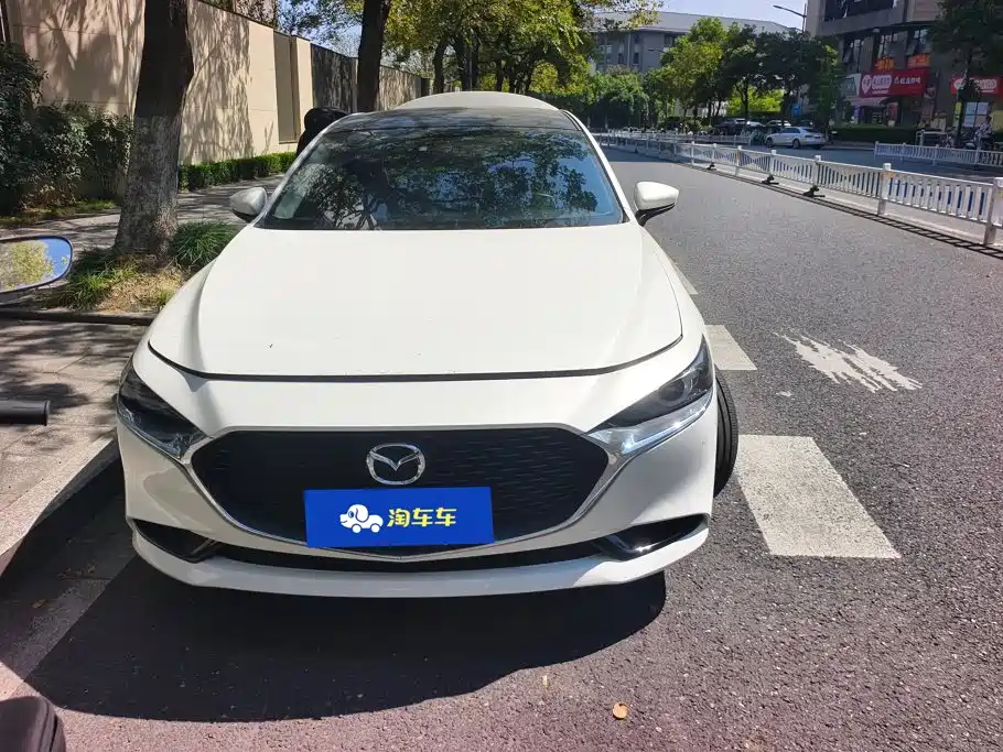 Mazda 3 Axela — миниатюра 2