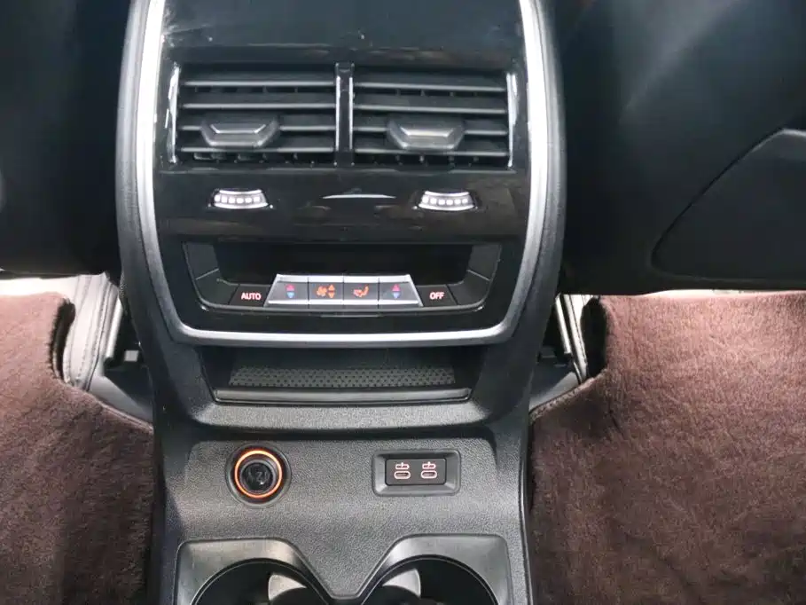 BMW X7 — миниатюра 10