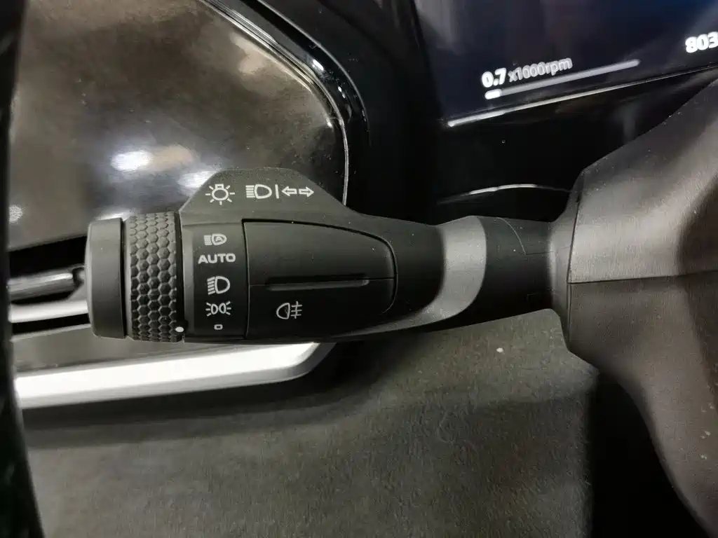 Geely Xingyue L — миниатюра 21