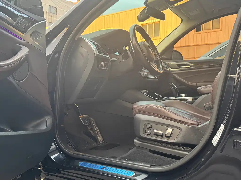 BMW X3 — миниатюра 14
