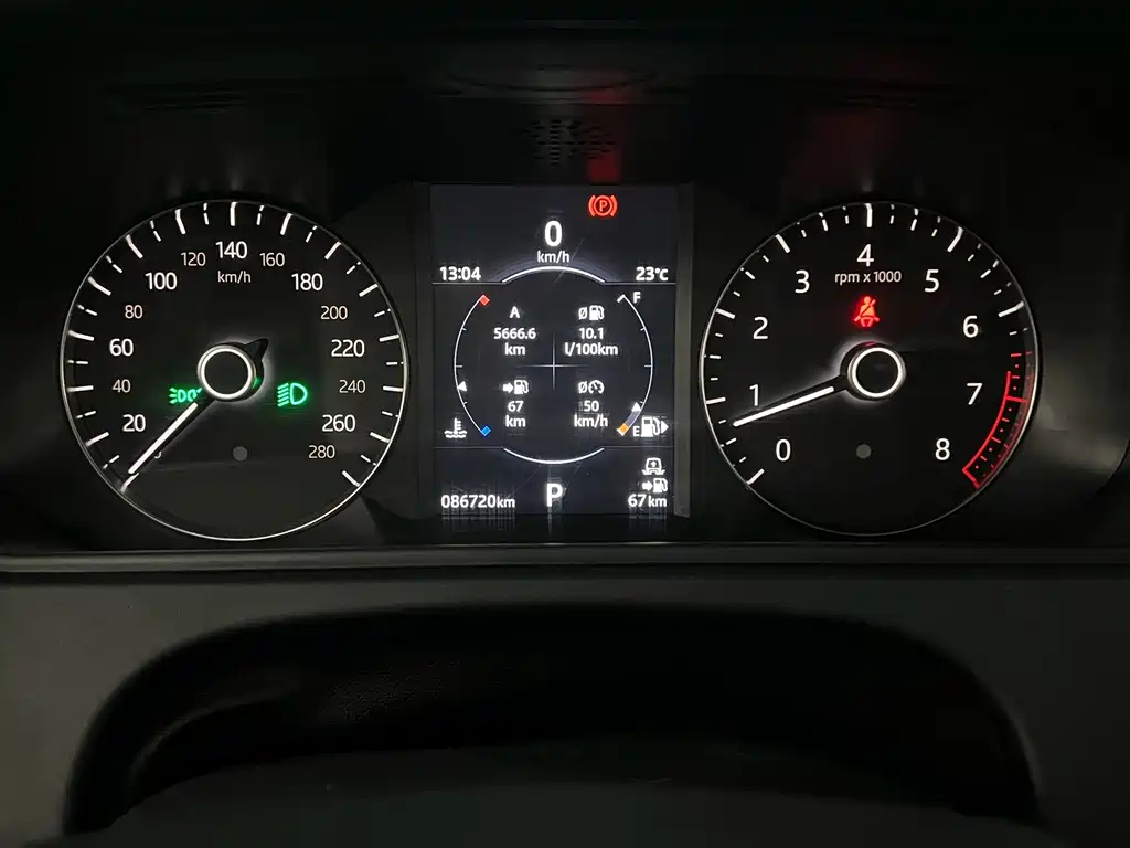 Land Rover Velar — миниатюра 17