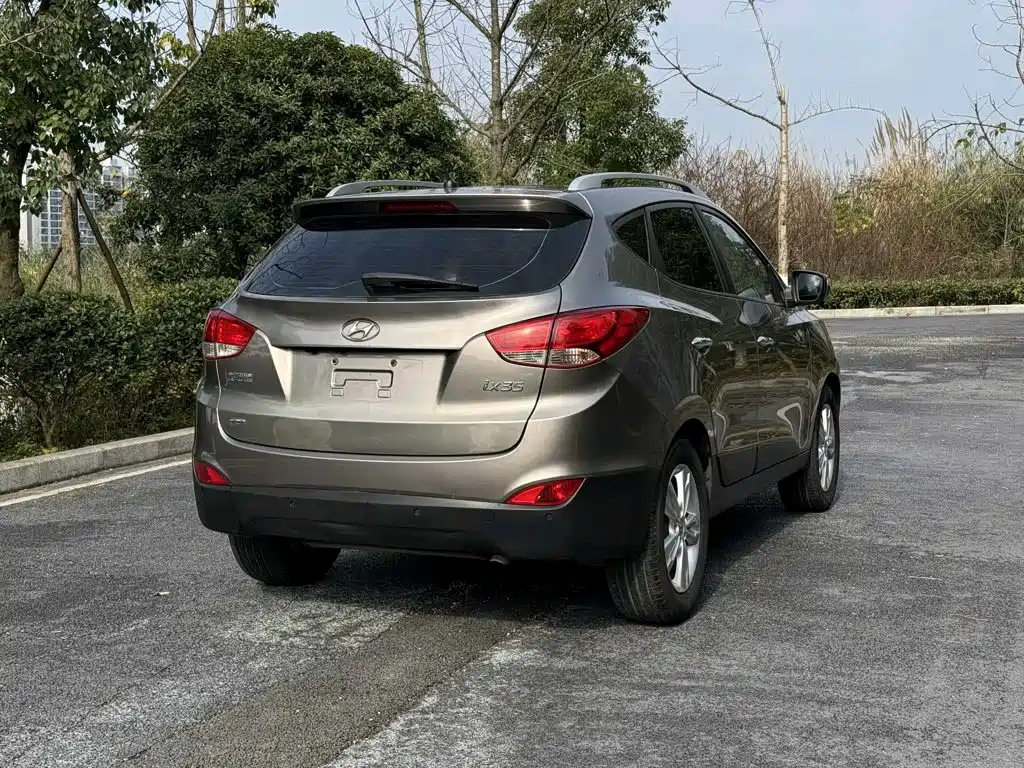 Hyundai BAIC Hyundai ix35 ix35 2010 2.4L AT Luxury GLS