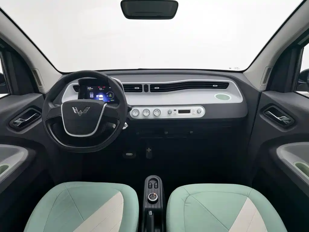 Wuling MINIEV — миниатюра 5