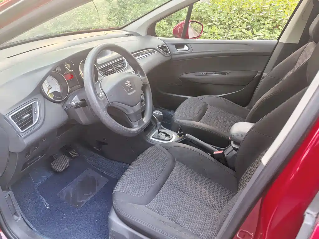 Peugeot 308 2014 1.6L AT