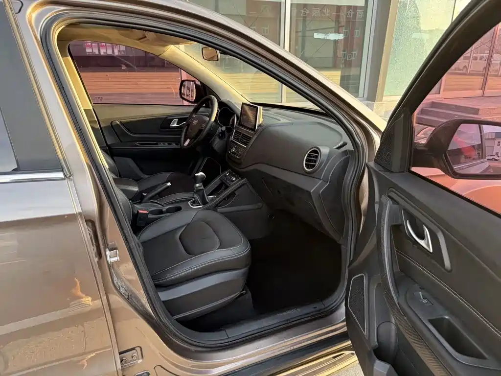 Bestune X40 — миниатюра 15