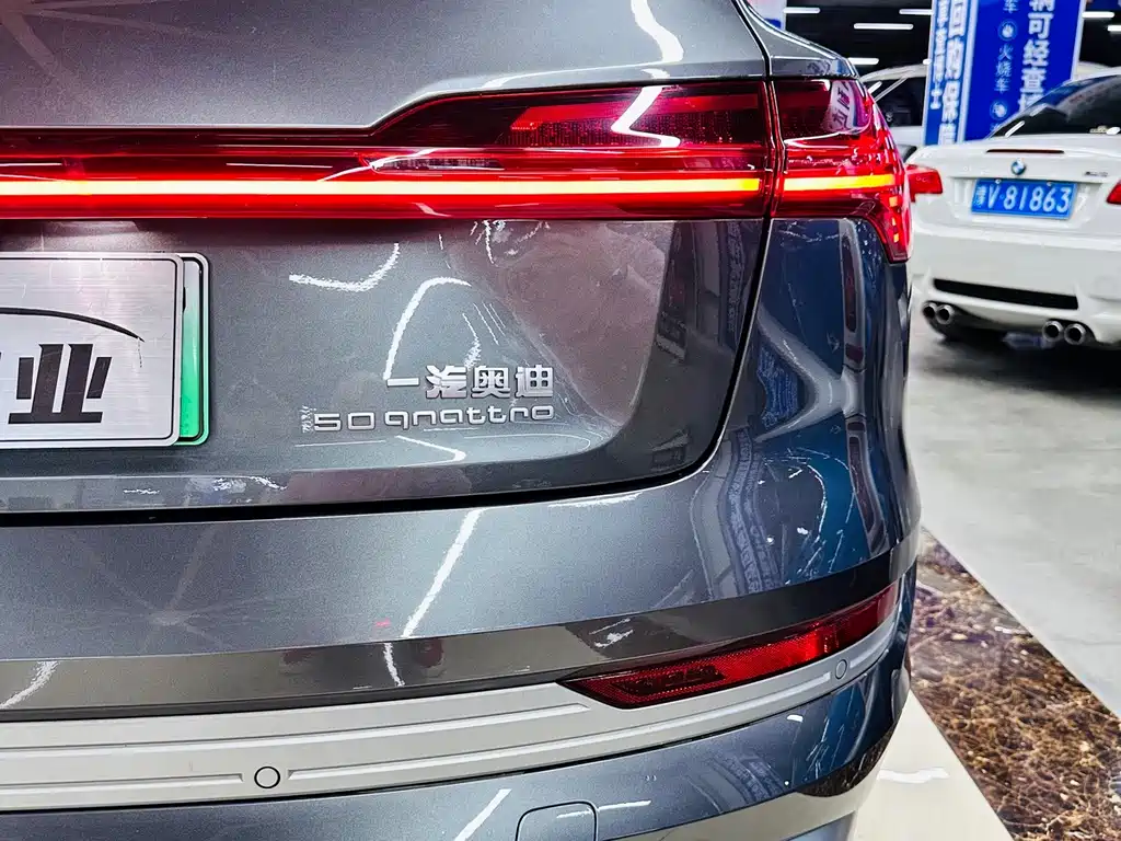 Audi e-tron — миниатюра 12