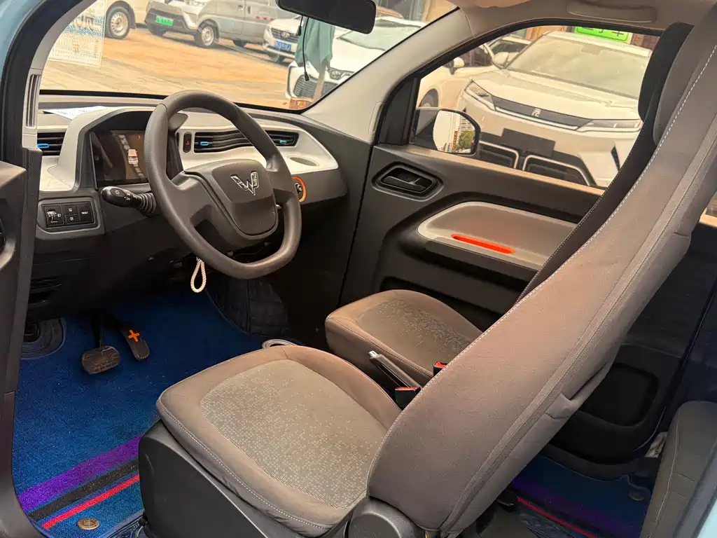 Wuling MINIEV — миниатюра 7