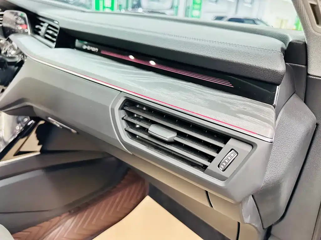 Audi e-tron — миниатюра 39