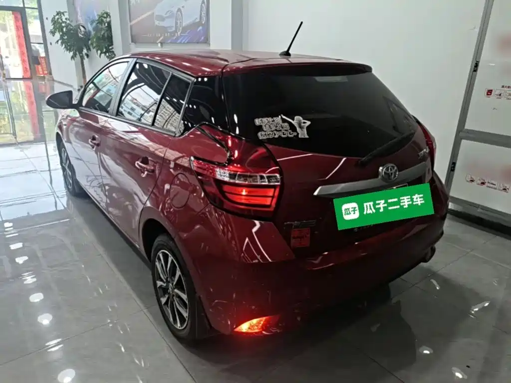 Toyota Yaris L — миниатюра 5