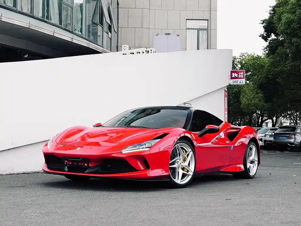 Купить Ferrari F8