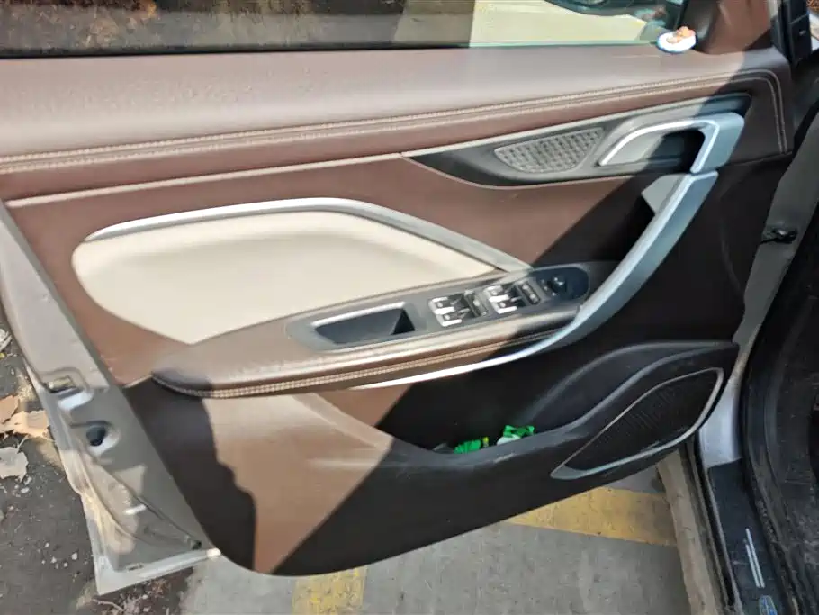 GEELY AUTOMOBILE JIAJIE