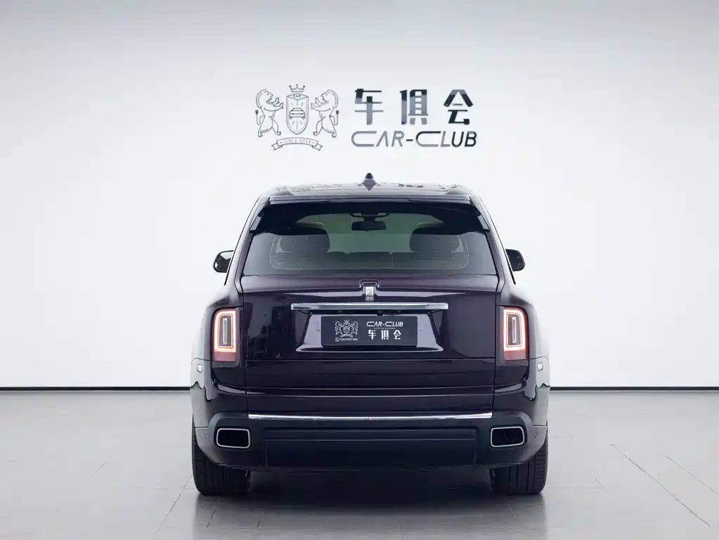 Rolls-Royce Cullinan 2018 мест