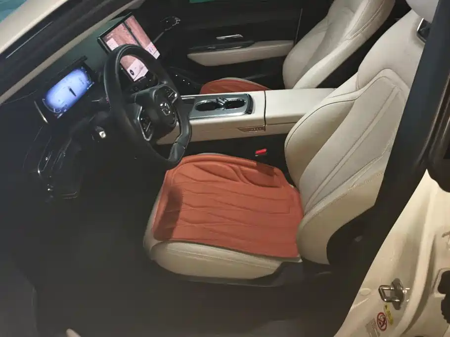 Mazda EZ-6 — миниатюра 9
