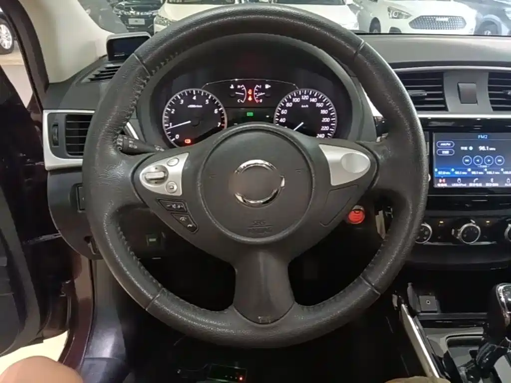 Nissan Sylphy — миниатюра 11