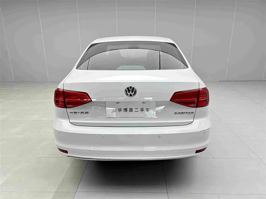 Volkswagen Sagitar — миниатюра 5