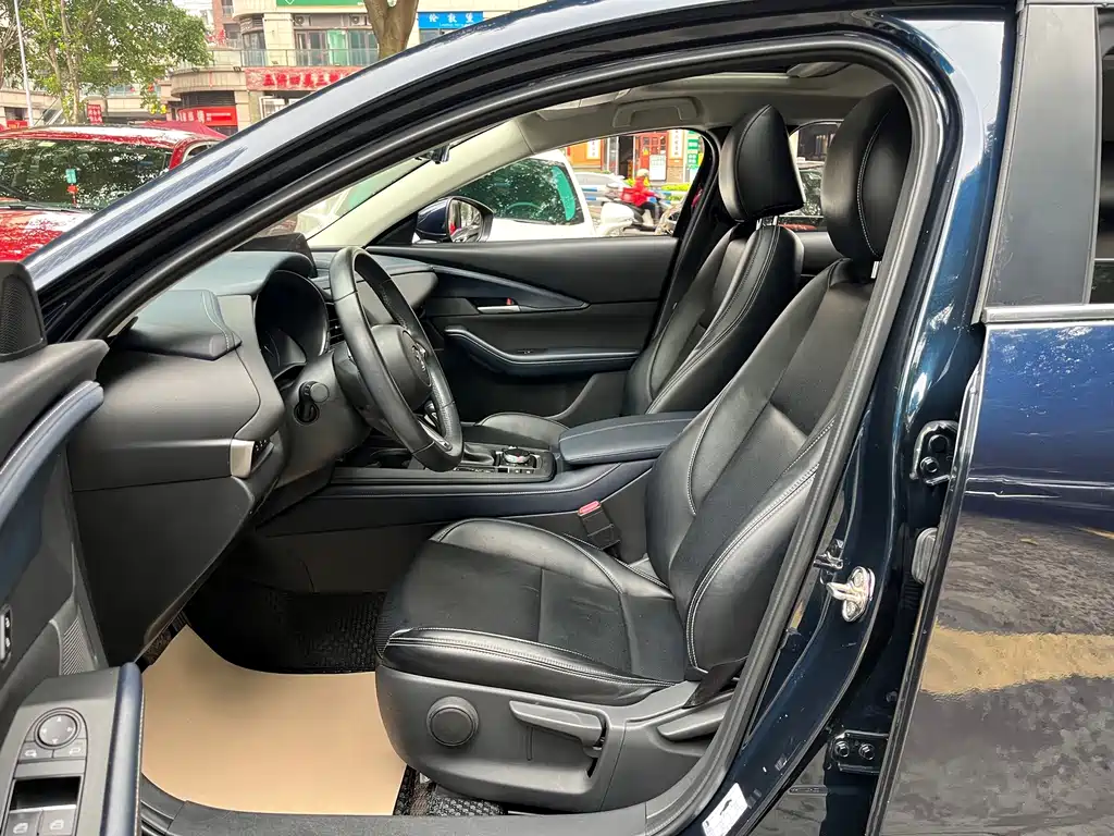 Mazda CX-30 — миниатюра 9