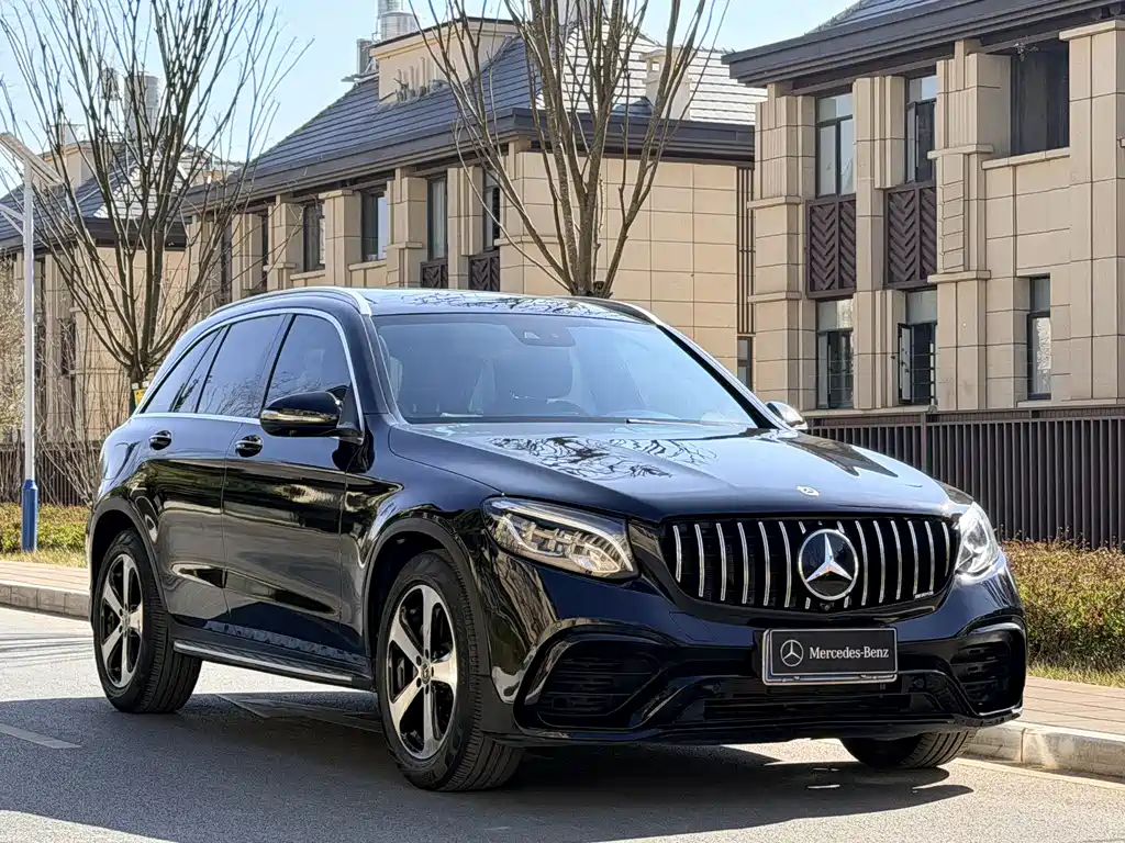 MERCEDES-BENZ GLC