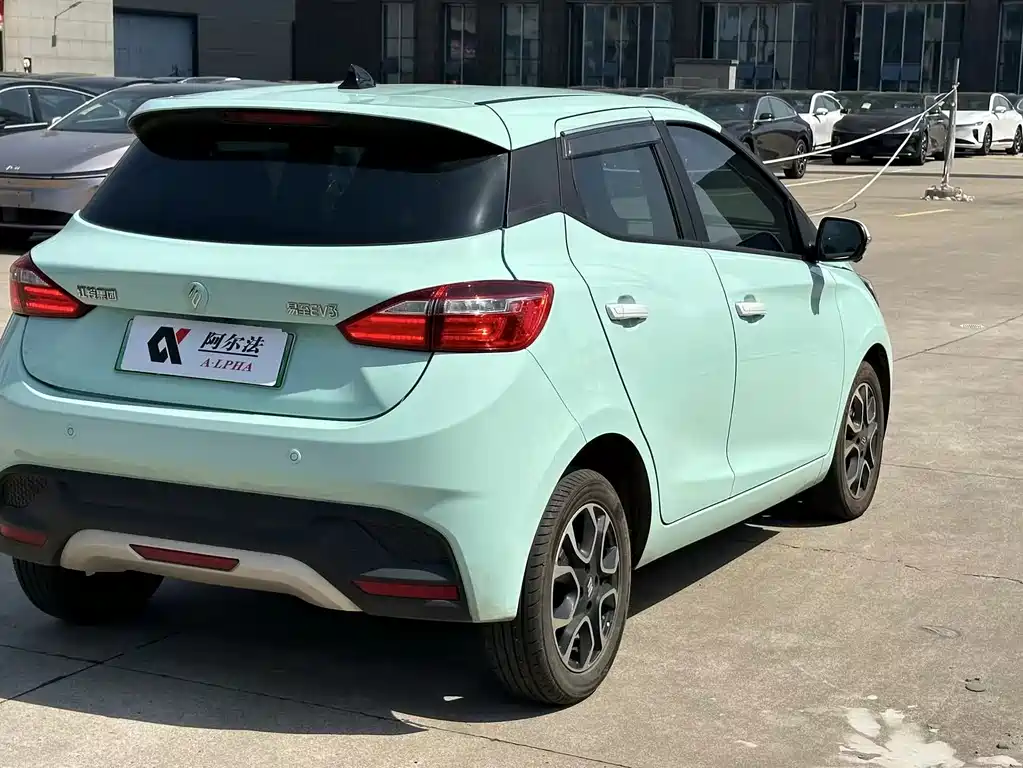 JMEV EV3 2023 320KM Luxury