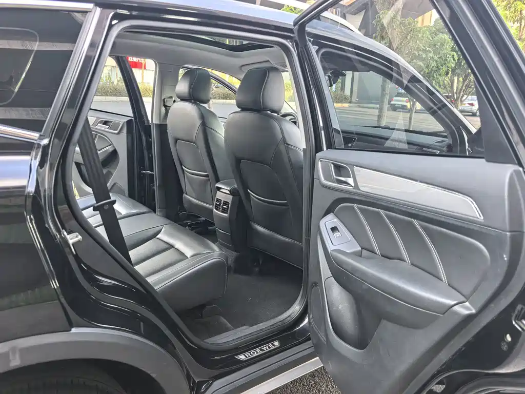 Roewe RX5 — миниатюра 10