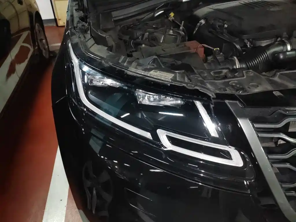 Land Rover Velar — миниатюра 7