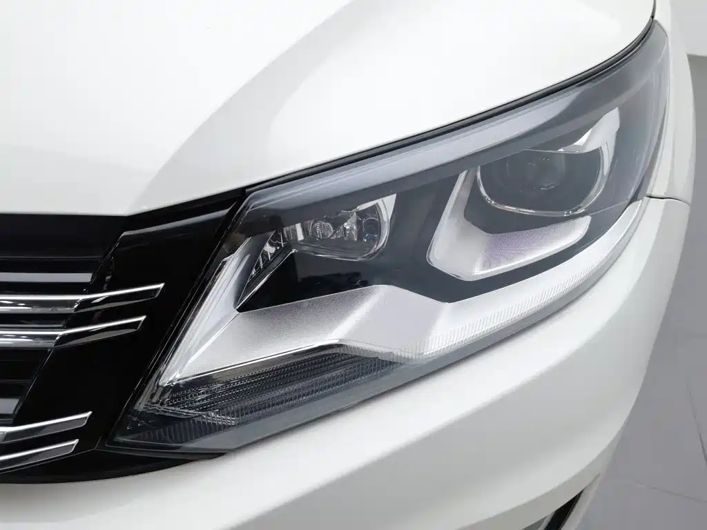 Volkswagen Tiguan — миниатюра 7