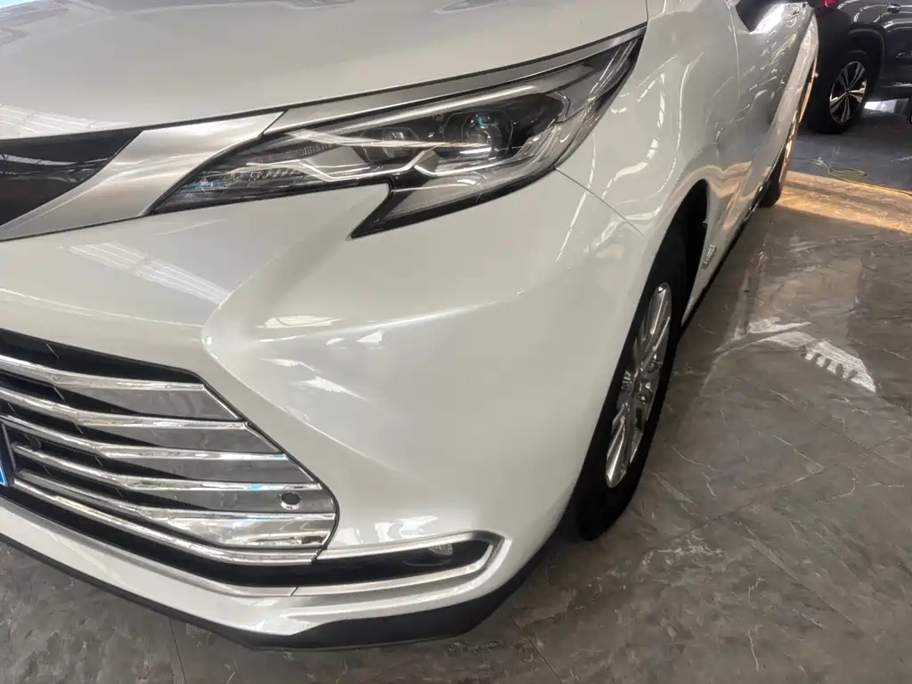Toyota Sienna 2021 2.5L Luxury