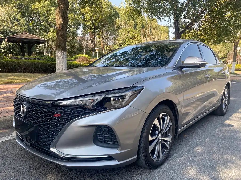 2020 Changan Eado - zdjęcie 1 z 9